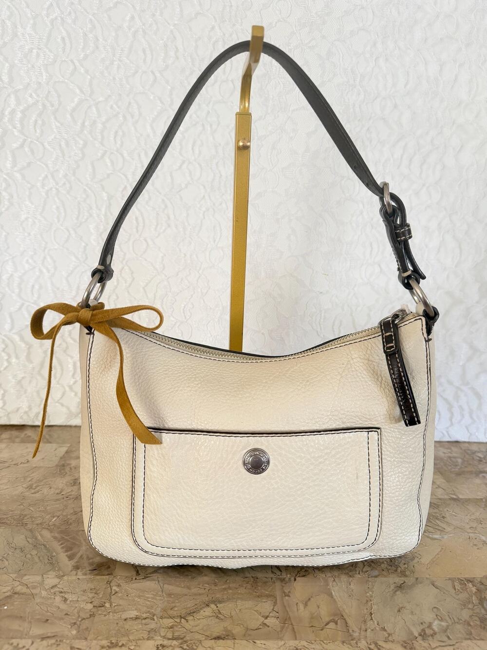 Vintage Y2K Coach Purse F10890 Chelsea cream Leather small Shoulder Bag